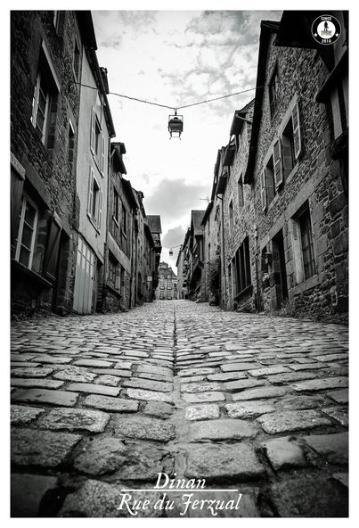 ⬆️De haut ⬇️en bas Du noir et blanc☯️ à la couleur🌈 Dinan – Vallée de la Rance Tourisme