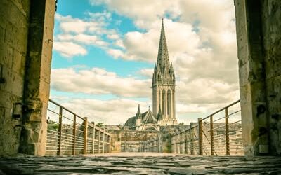 🍏🍎En passant par la Capitale et son château millénaire. 🛡⚔