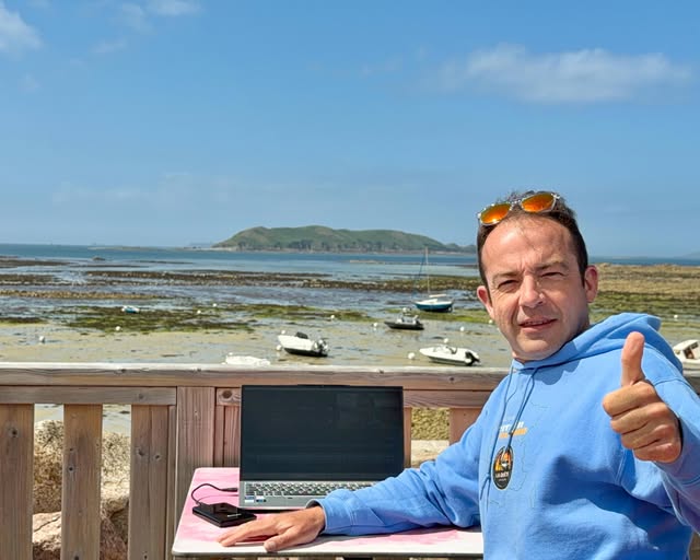 Après midi montage… 🖥️🎞️
